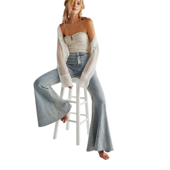 Free People Just Float On Flare Jeans Size 30 New Without Tag - Picture 3 of 6